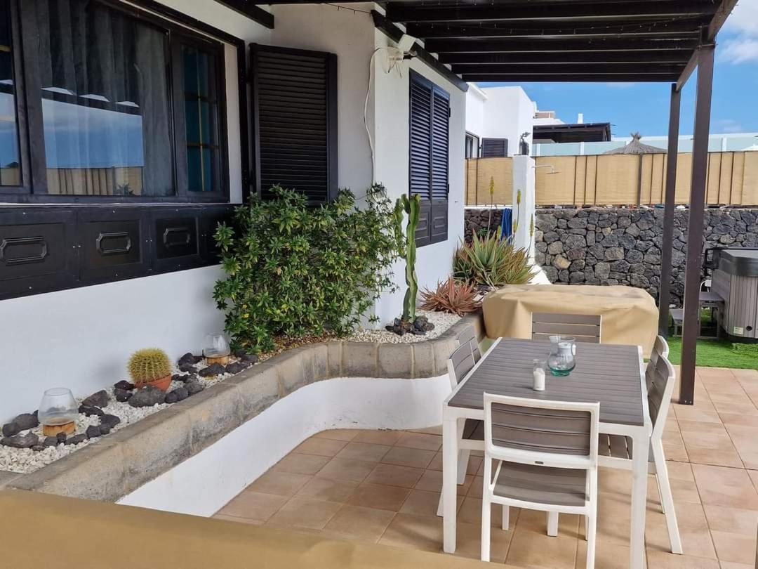 Villa Juanita, Puerto Del Carmen, Lanzarote Тиас Экстерьер фото