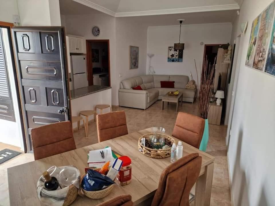 Villa Juanita, Puerto Del Carmen, Lanzarote Тиас Экстерьер фото