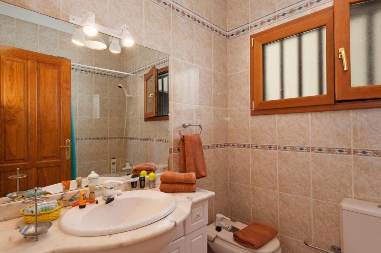Villa Juanita, Puerto Del Carmen, Lanzarote Тиас Экстерьер фото